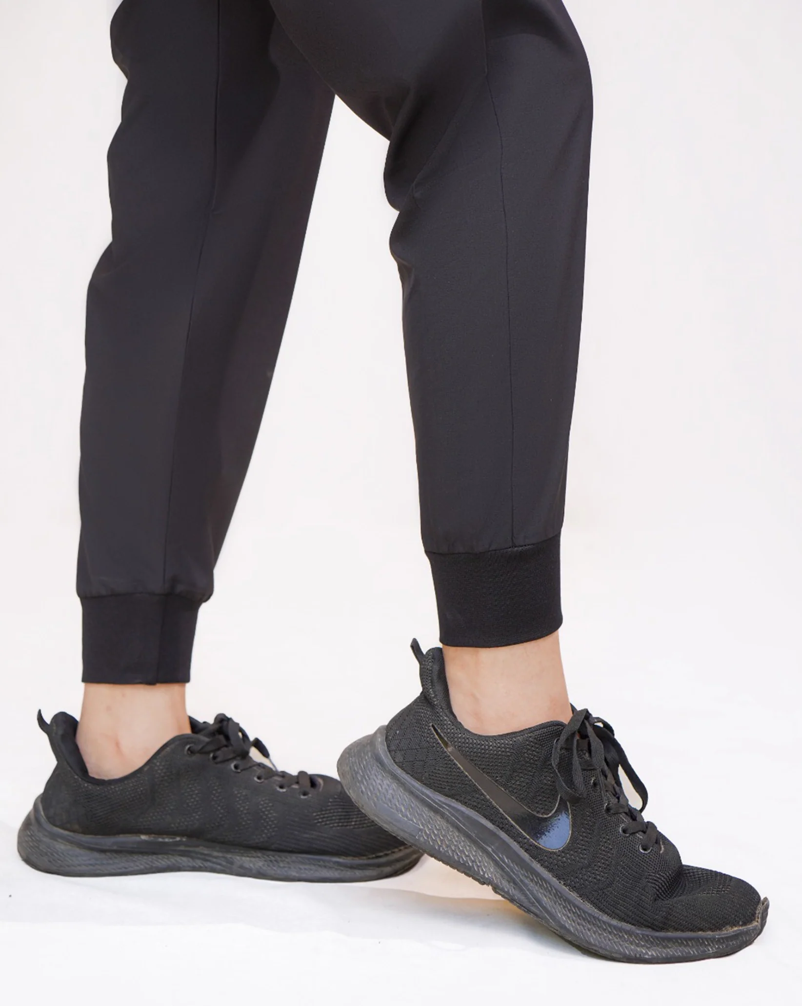 Tykon Unisex Joggar Pant - Image 3